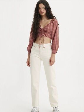 Levi's Straight Leg Jeans in Ivory/Cream